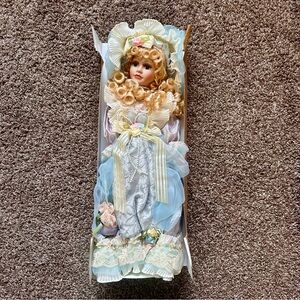 Goldenvale Collection Porcelain Doll Blonde Blue Eyed Girl w Original Box